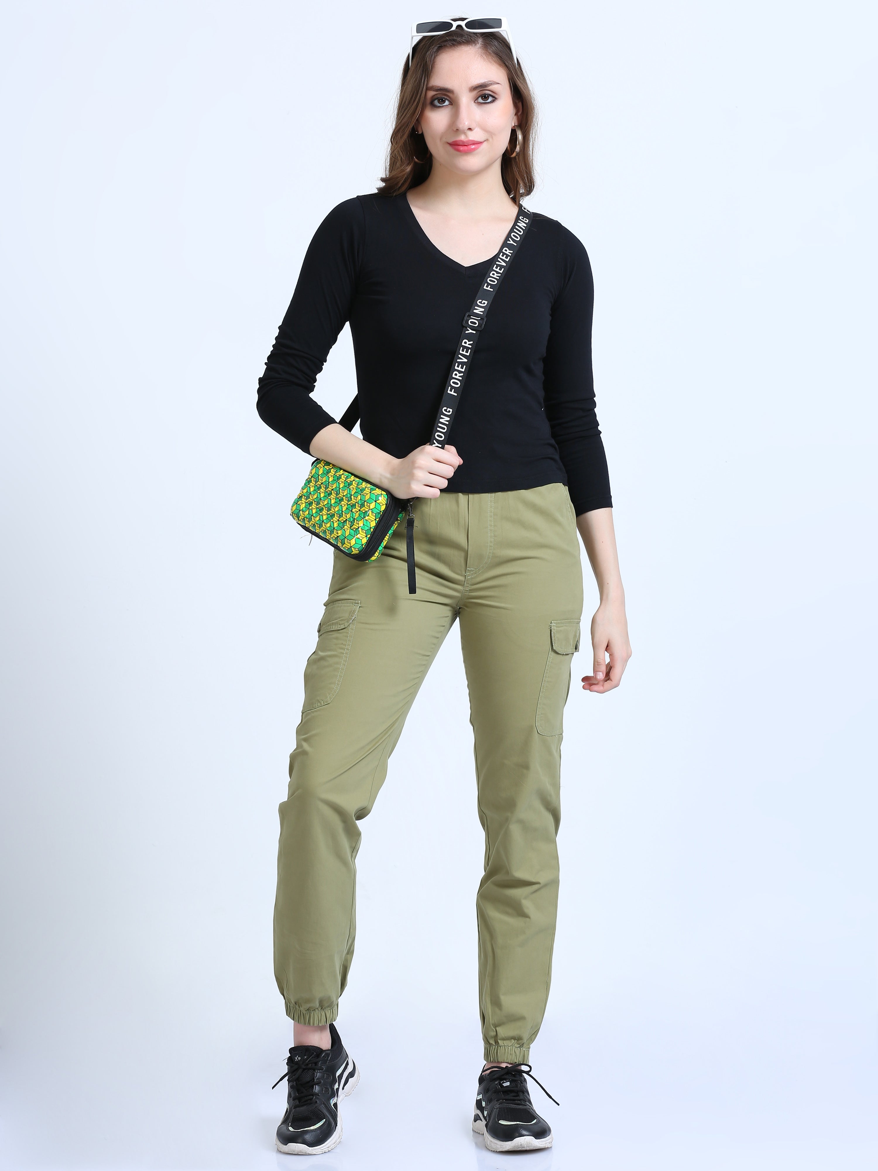 Women Green NS Polyester Solid Track Pant With Grip Manufacturer Supplier  from Jaipur India