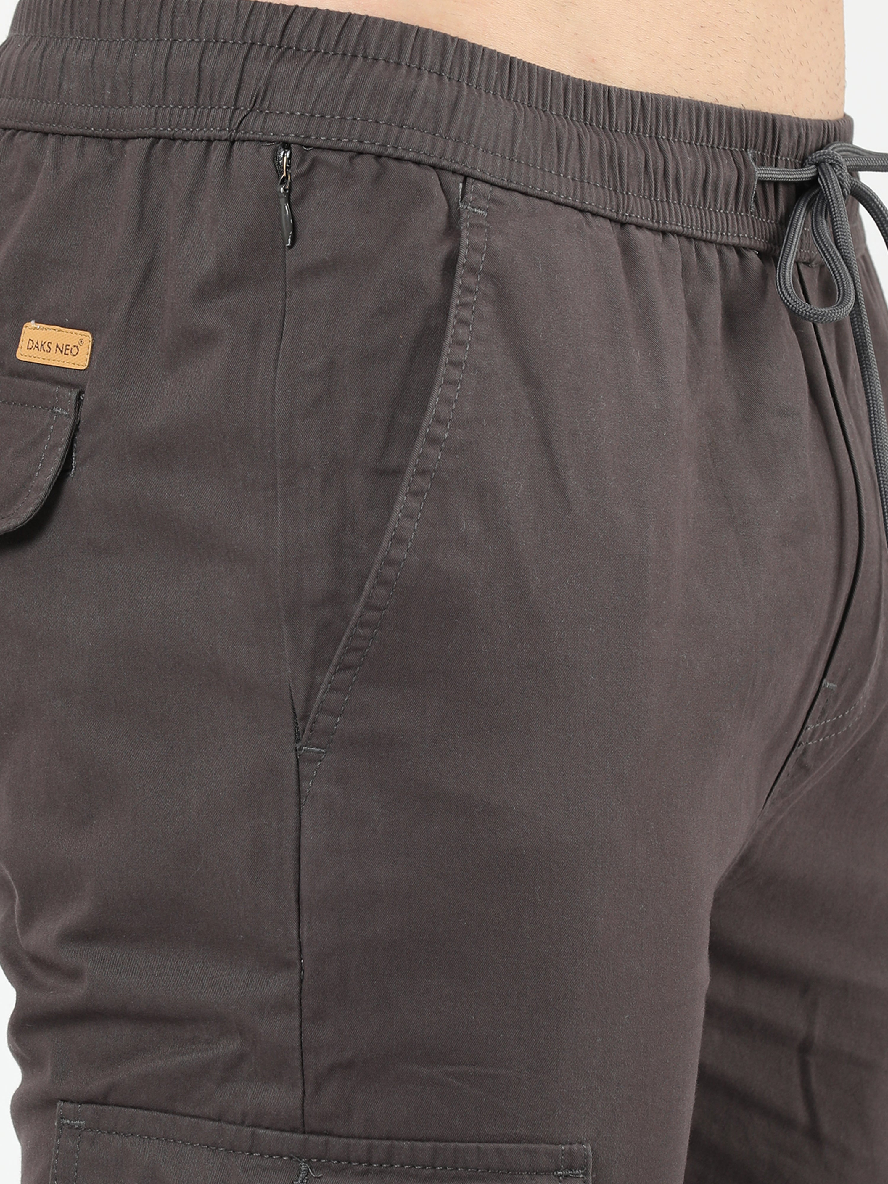 Fixed Waistband Relaxed Fit Cargo Trousers | boohooMAN