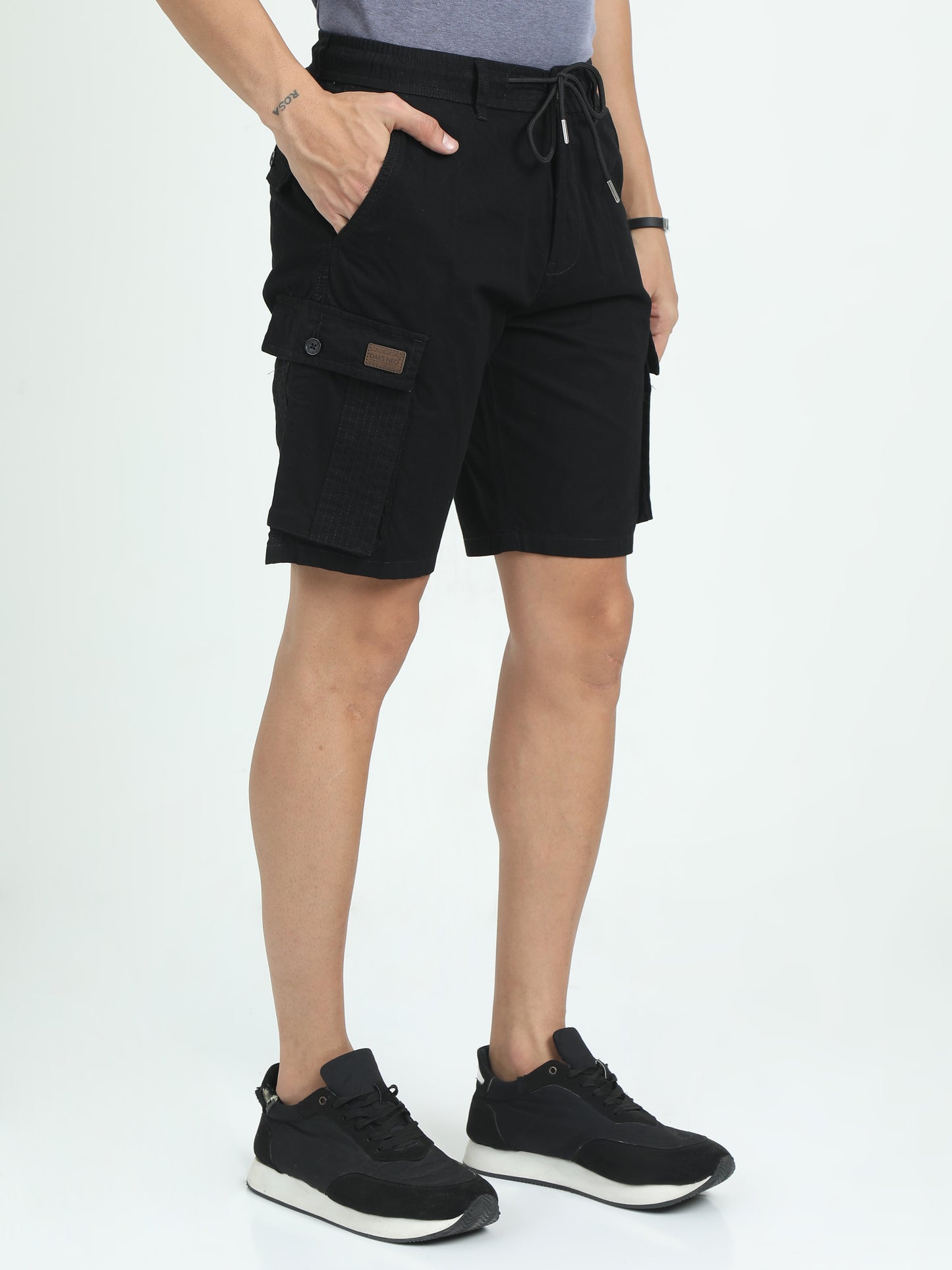 RELAXED PRO CARGO SHORTS-BLACK